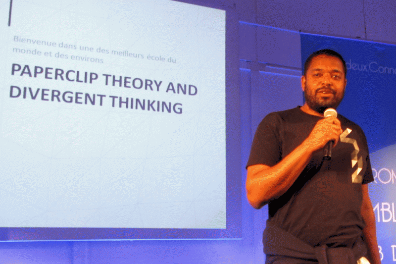 Ecole 42 : « en France, vous n&rsquo;avez pas le droit de mettre un ingénieur et un marketeur ensemble en cours»