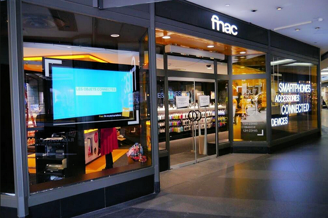 La Fnac ouvre un magasin d’objets connectés et de smartphones sur les Champs Elysées