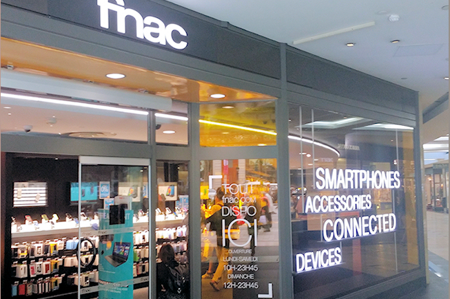 Visite rapide du rayon des objets connectés de la Fnac