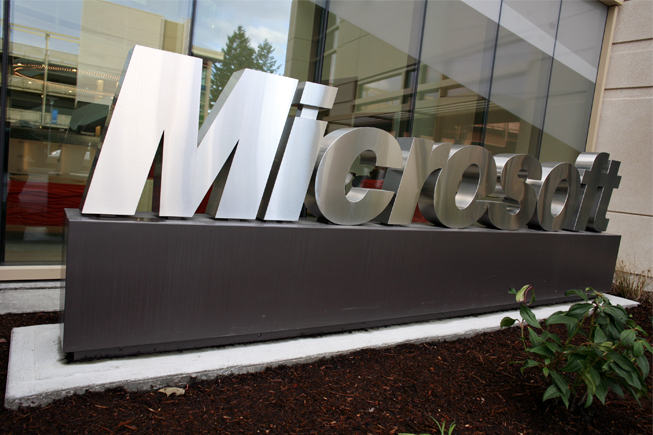 Microsoft l’emporte face au gouvernement américain pour la confidentialité des données situées hors des Etats Unis