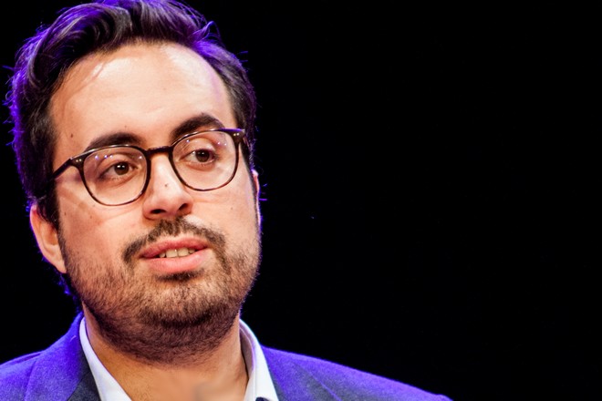 Mounir Mahjoubi : « l’intelligence artificielle ressemble aux hommes pas aux femmes »