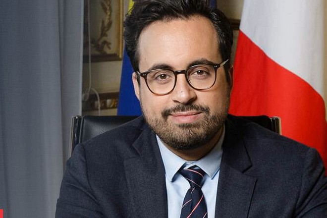 Sécurité à Paris : Mounir Mahjoubi propose des drones, des interphones d’urgence et des radars