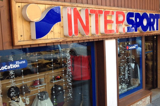 Intersport améliore ses ventes en dématérialisant sa carte de fidélité sur le wallet mobile