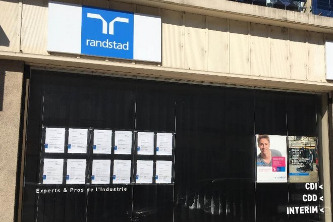 Chatbot de recrutement chez Randstad : que reste-t-il au recruteur humain ?