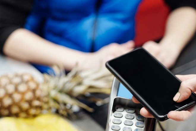 Carrefour dématérialise sa carte de fidélité dans le wallet mobile d’Apple