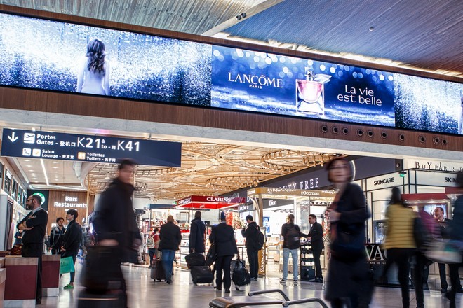 JCDecaux montre la valeur de la publicité en aéroport avec une étude très travaillée