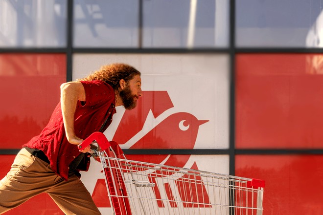 Auchan traque par logiciel le gaspillage alimentaire sur les produits proches de la date de péremption