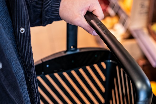 Intermarché expérimente des paniers de courses qui reconnaissent les produits