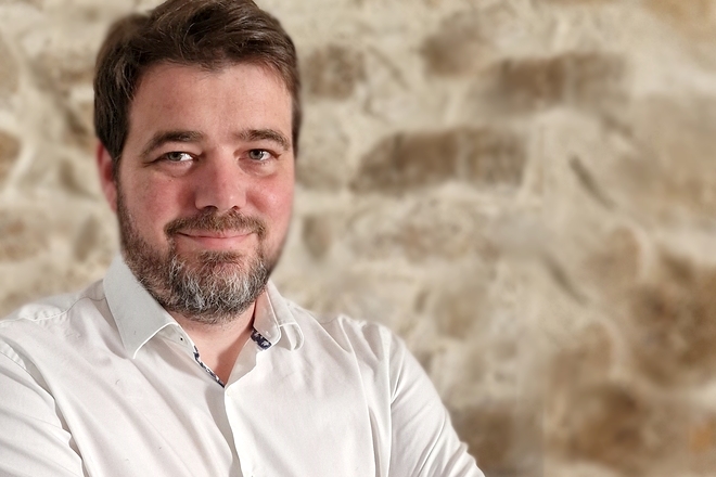 Un directeur produits chez SNCF Connect & Tech, filiale digitale de SNCF Voyageurs