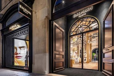 La maison de luxe Balmain veut améliorer ses ventes sur internet